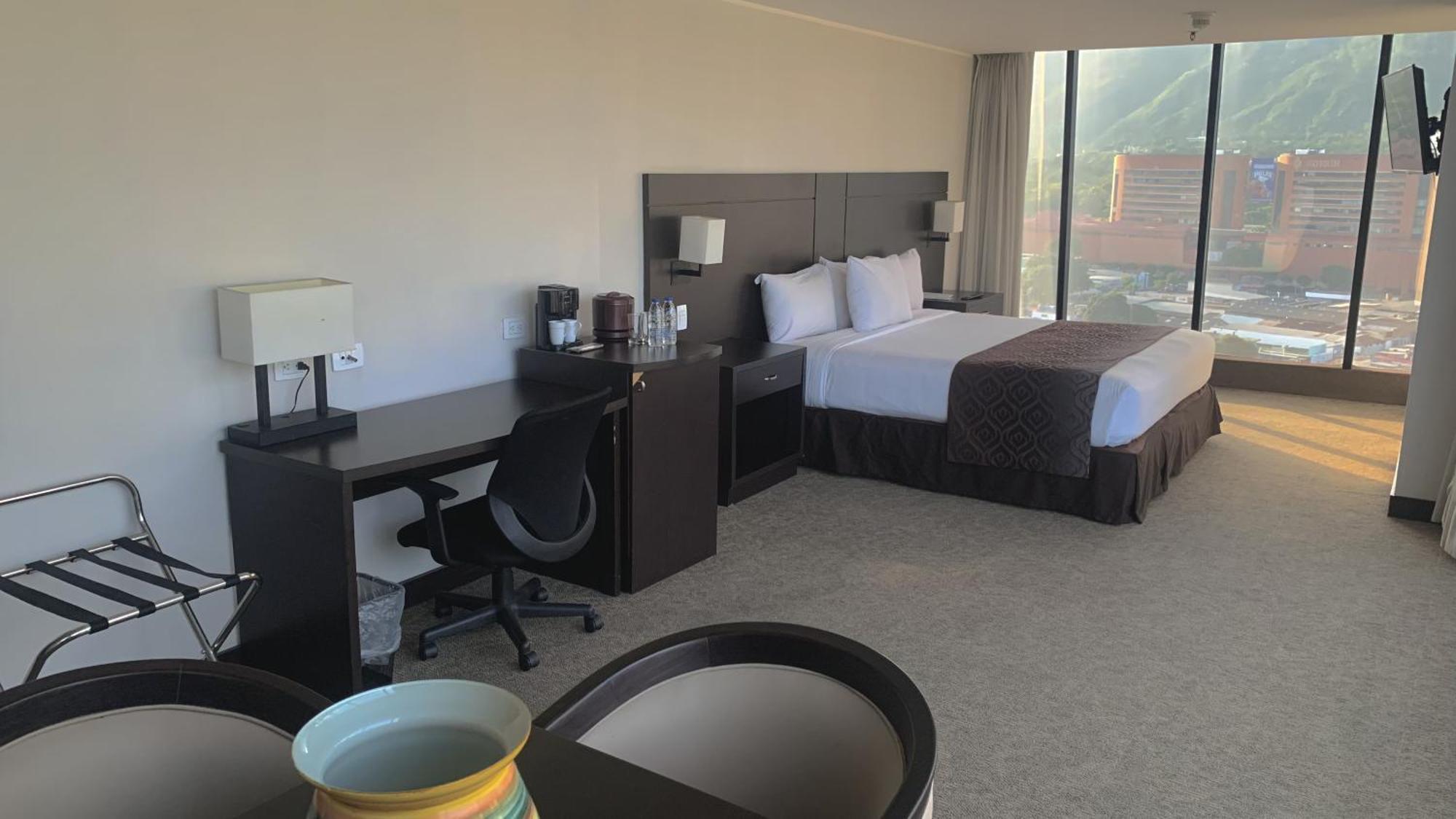 Hotel Chacao Suites 卡拉卡斯 外观 照片