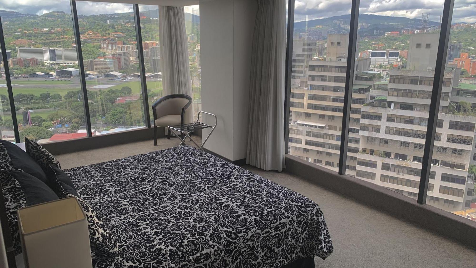 Hotel Chacao Suites 卡拉卡斯 外观 照片