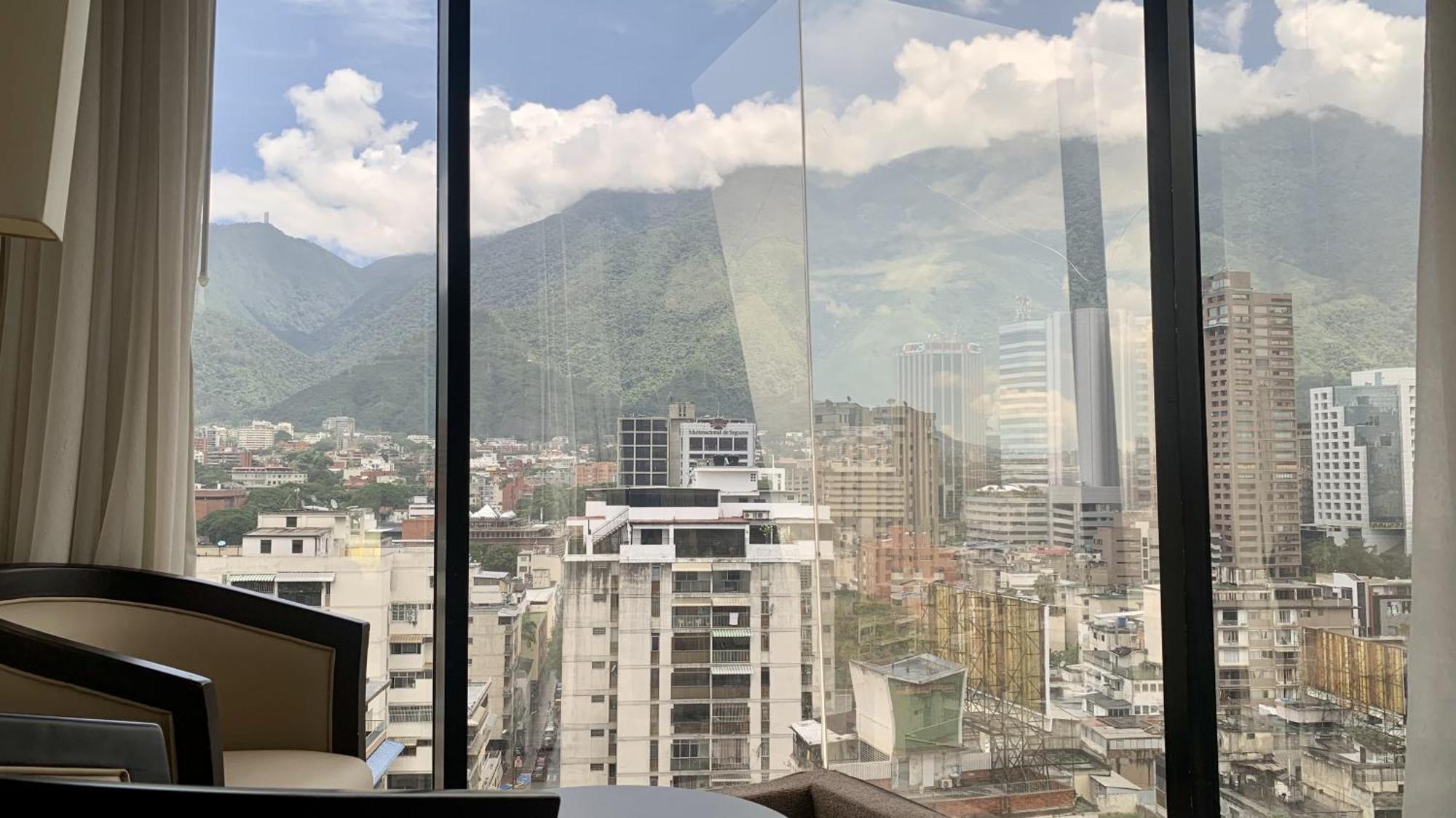 Hotel Chacao Suites 卡拉卡斯 外观 照片