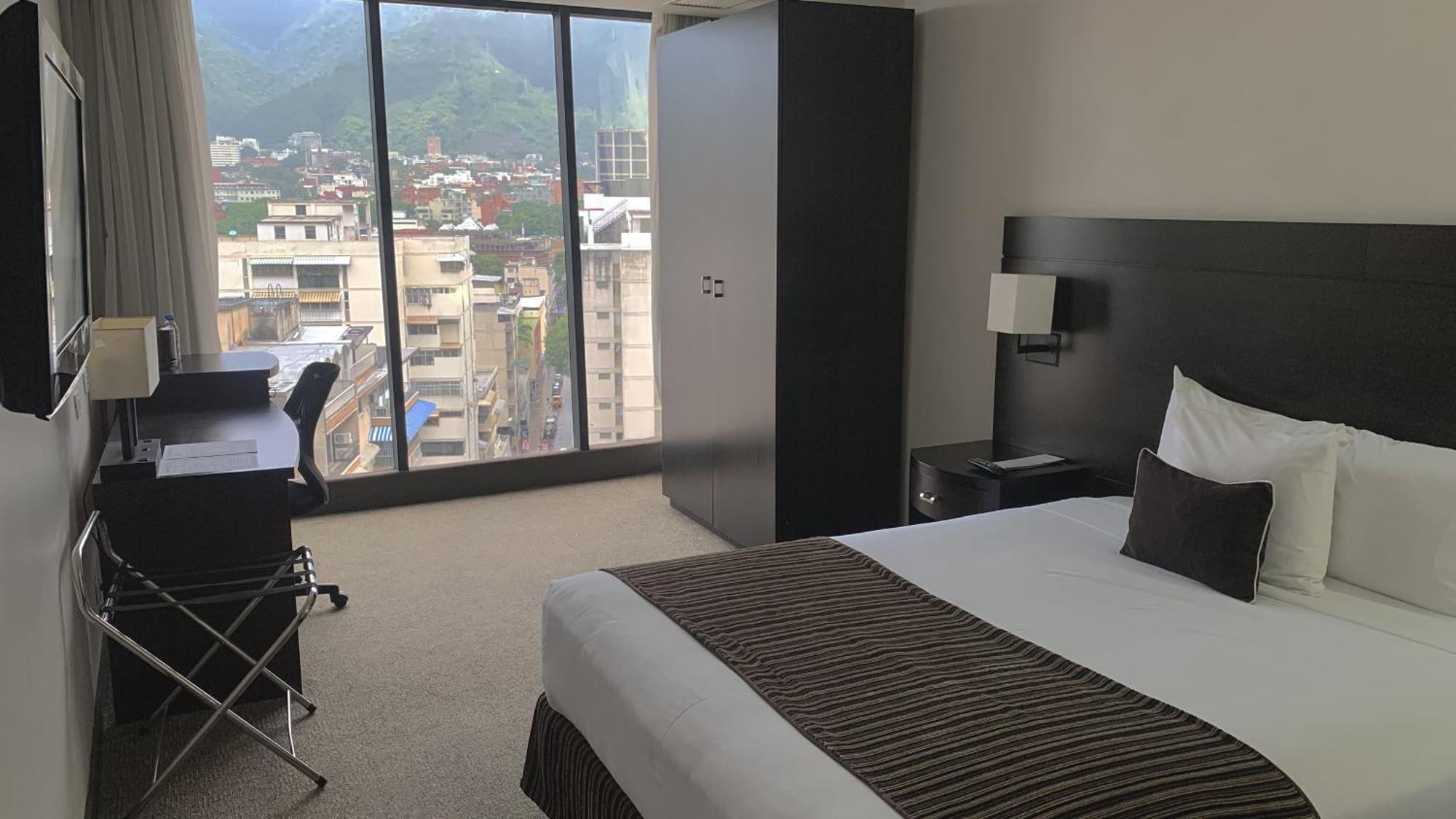 Hotel Chacao Suites 卡拉卡斯 外观 照片