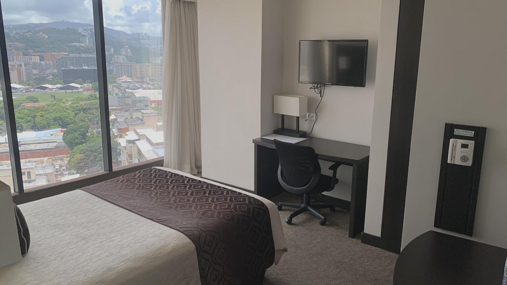 Hotel Chacao Suites 卡拉卡斯 外观 照片
