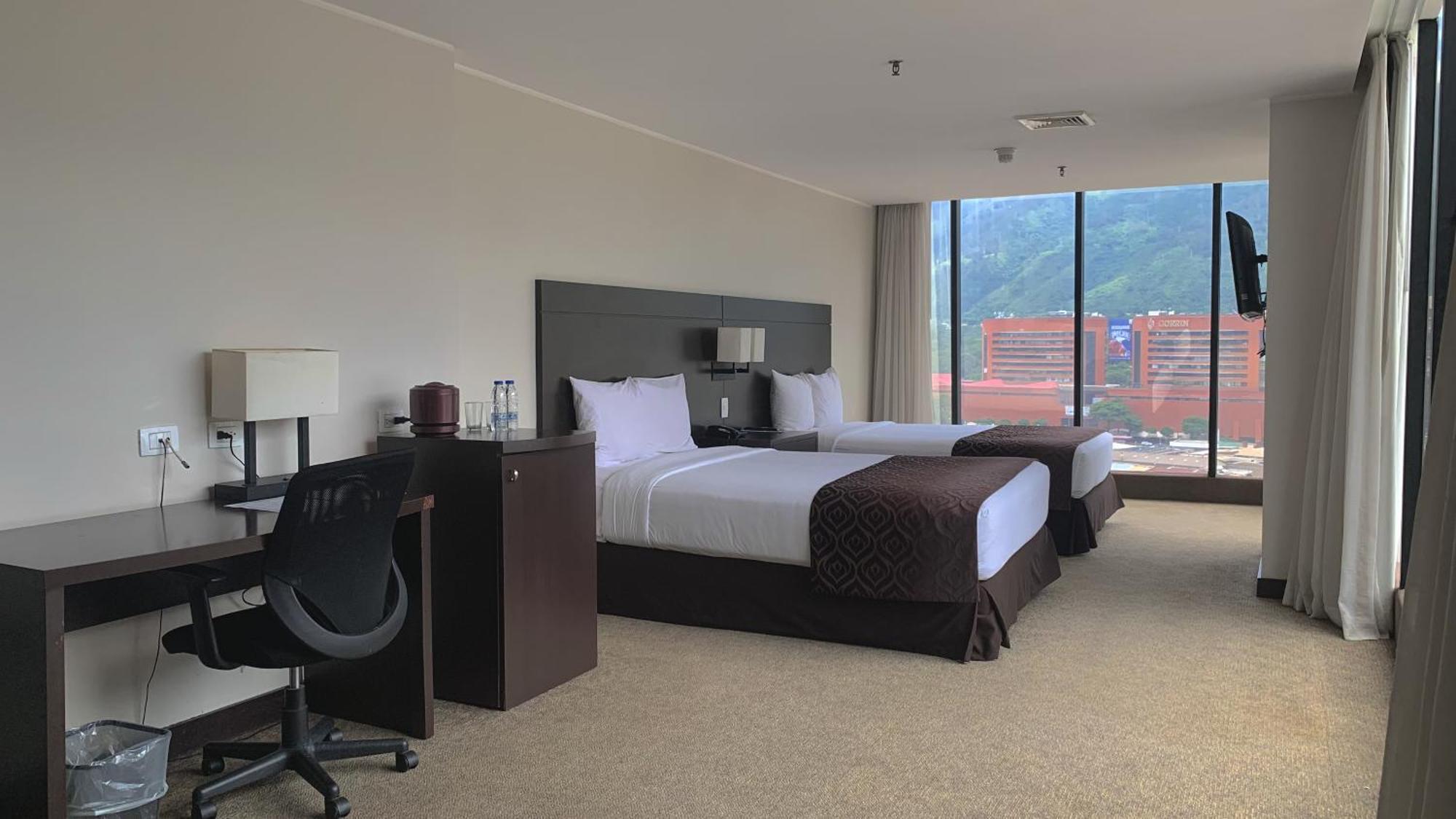Hotel Chacao Suites 卡拉卡斯 外观 照片